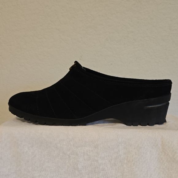 Cole Haan Black Women's Mules. Waterproof With Nike Air Heels. Size 8.5 - Picture 12 of 16